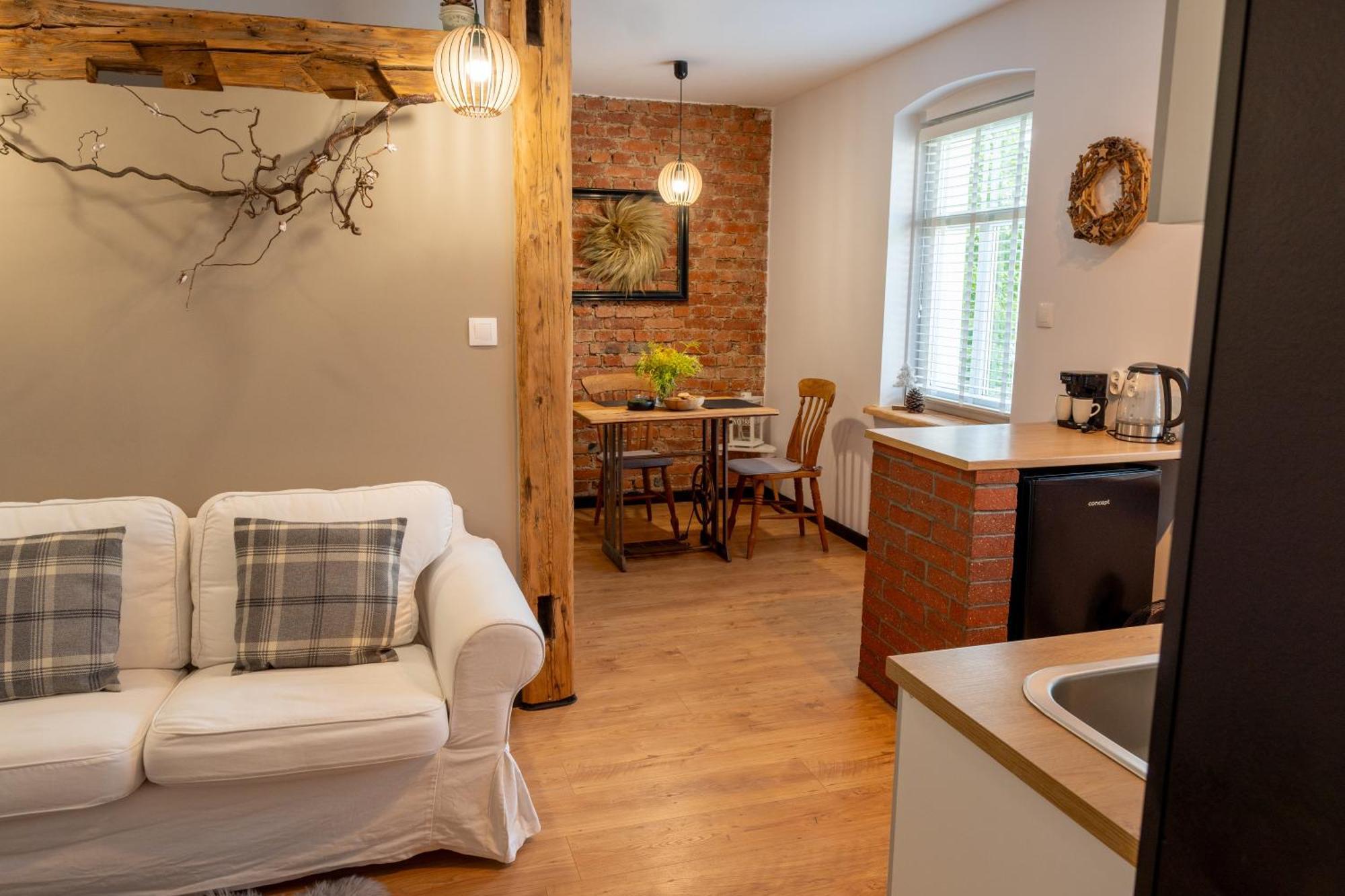 Apartamenty Sudeckie Nad Zalewem IV Sosnówka Exterior foto